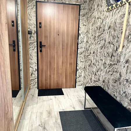 Kameralny Z Balkonem