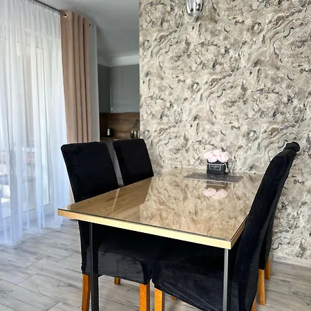 Kameralny Z Balkonem Apartman Szczytno