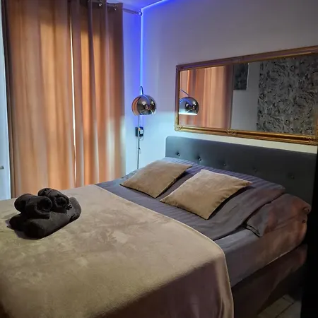 Lejlighed Kameralny Z Balkonem *